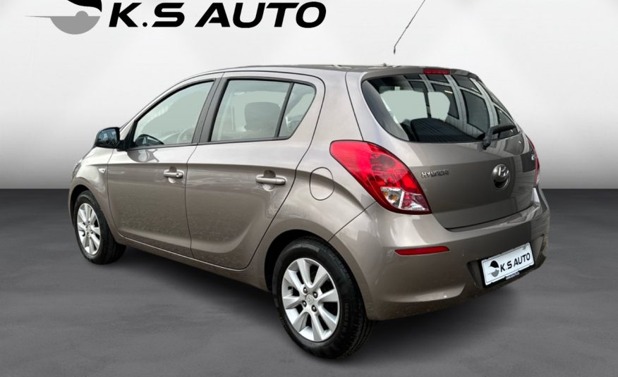 Hyundai i20 1,25 Classic XTR 5d