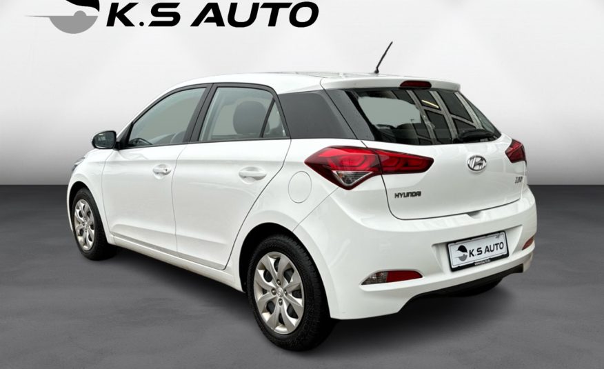 Hyundai i20 1,25 Passion 5d