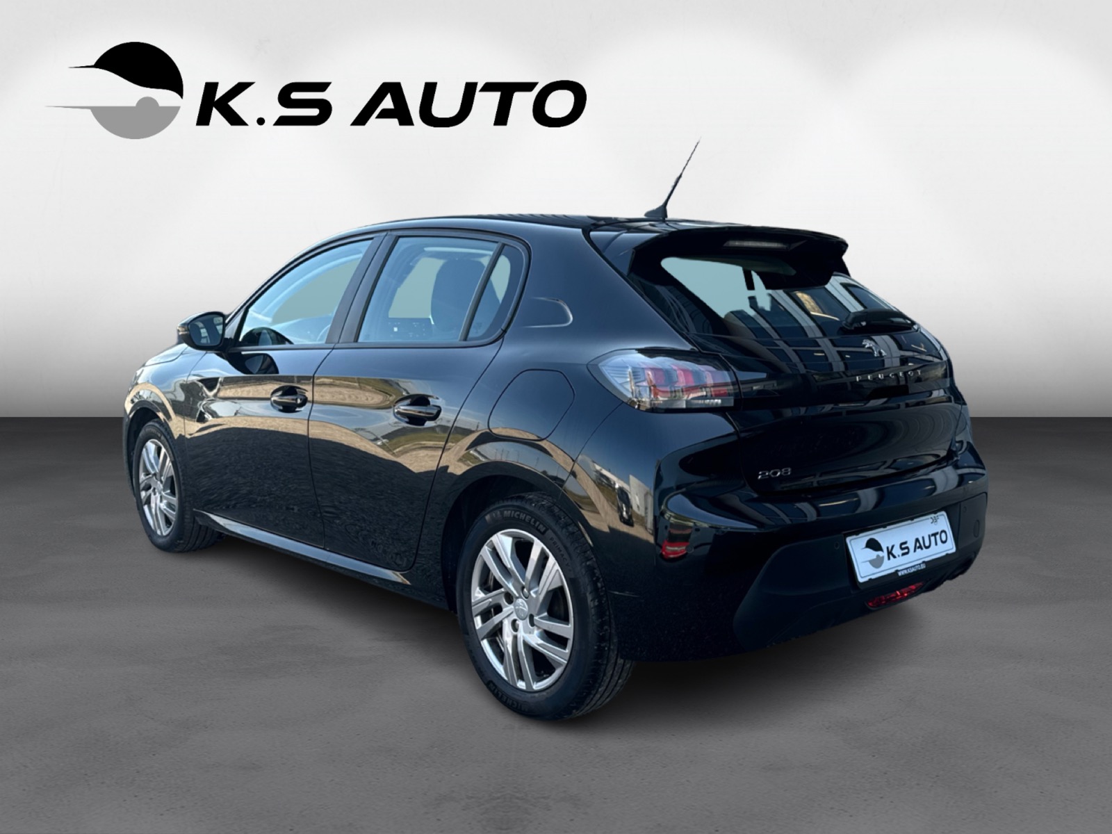 Peugeot 208 1,2 PureTech 75 Active 5d