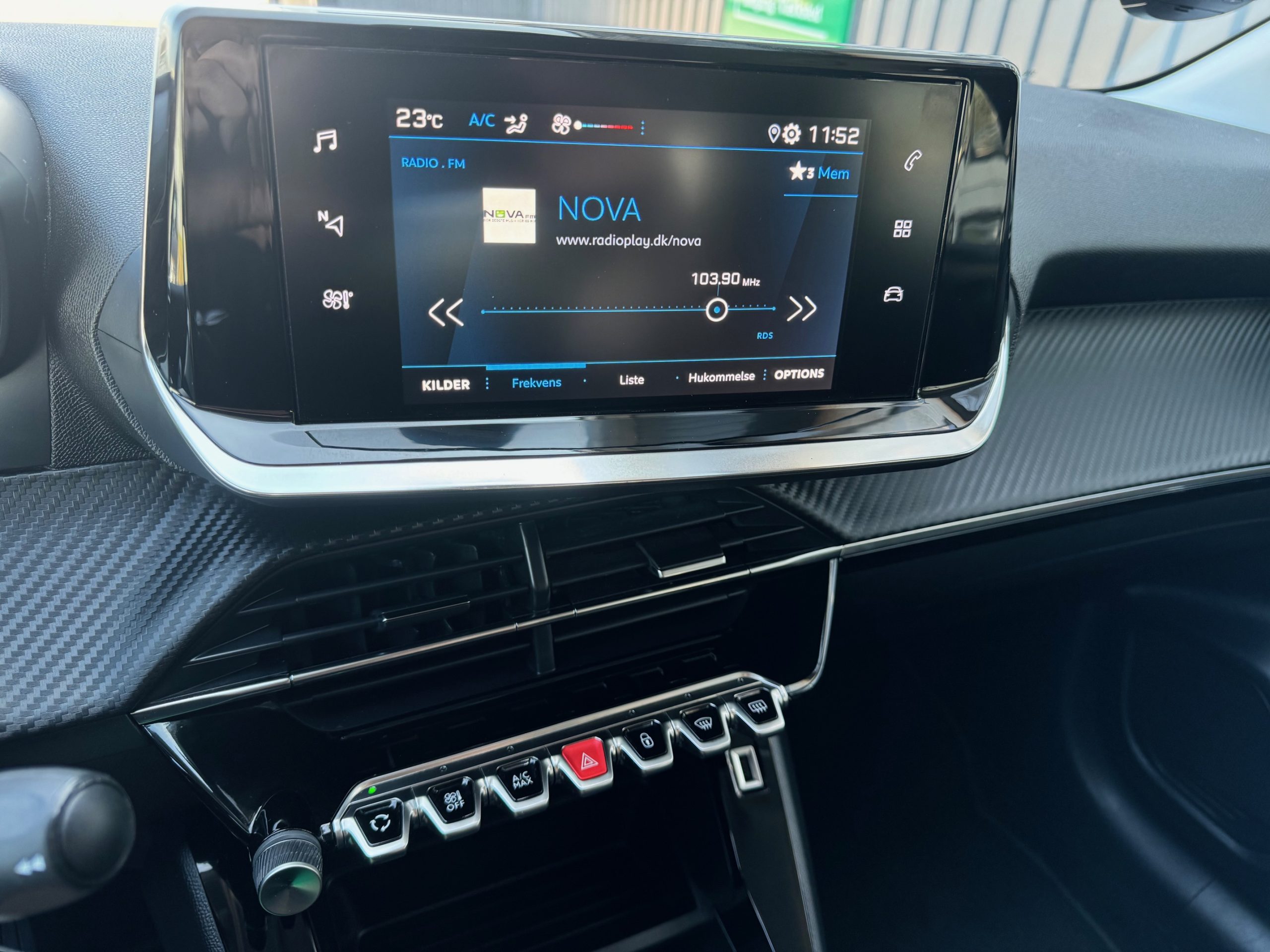 Peugeot 208 1,2 PureTech 75 Active 5d