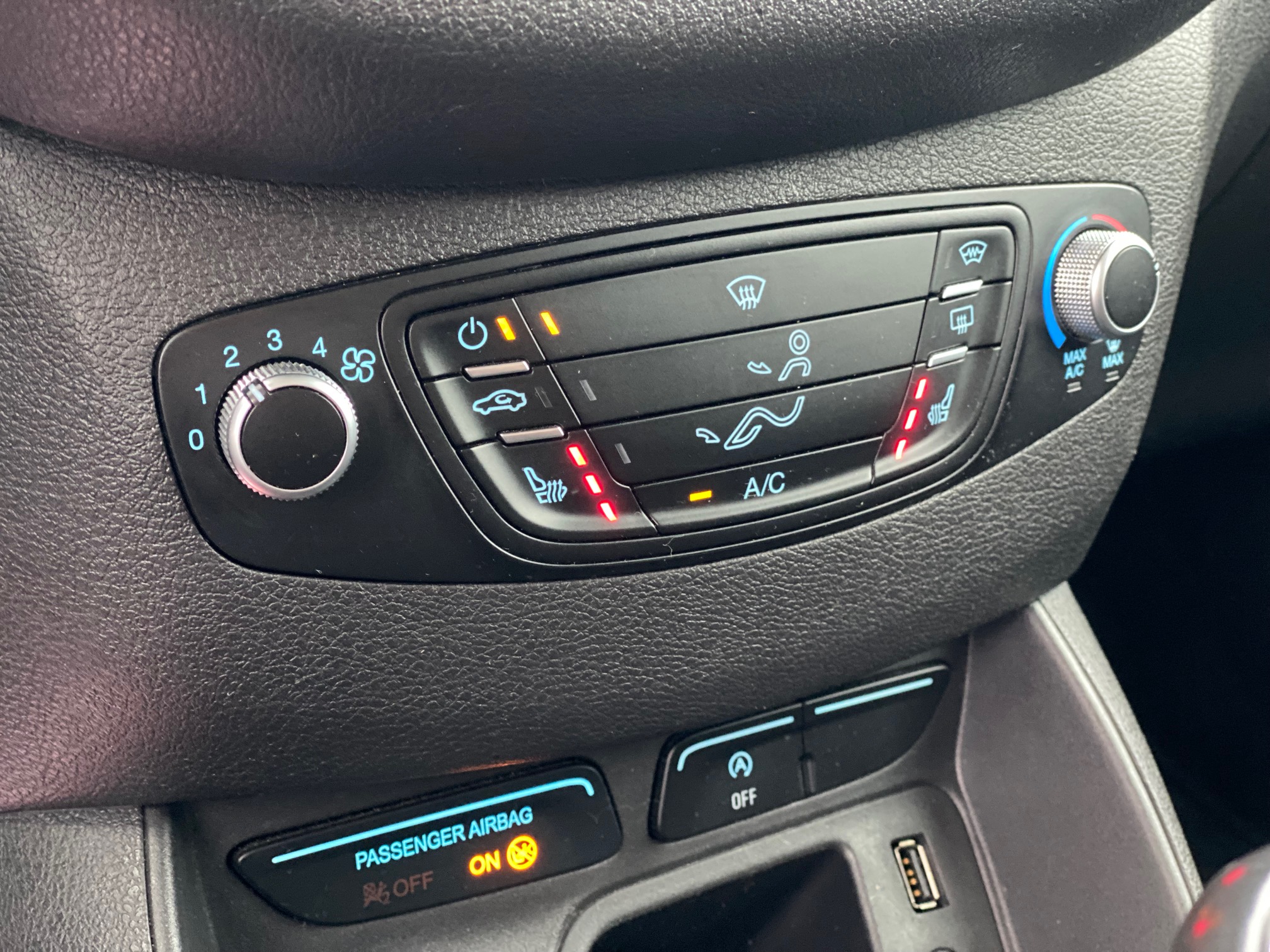 Ford Transit Courier 1,5 TDCi 75 Trend Van 4d + MOMS