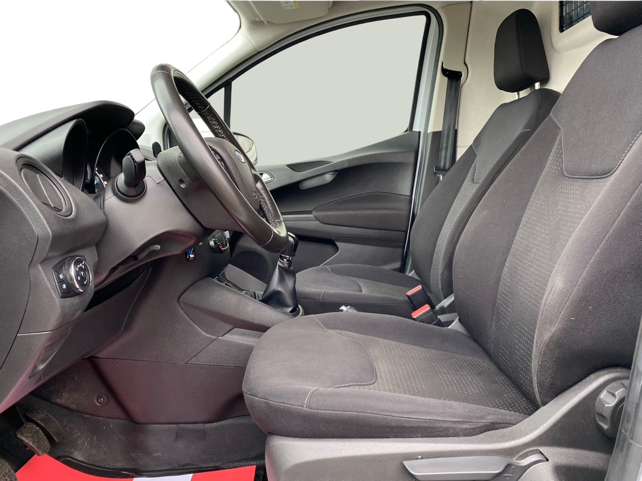 Ford Transit Courier 1,5 TDCi 75 Trend Van 4d + MOMS