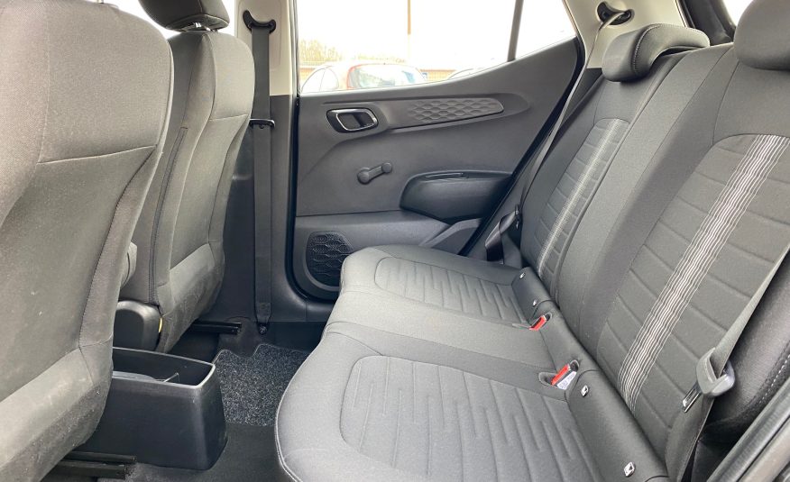 Hyundai i10 1,0 MPi Essential 5d