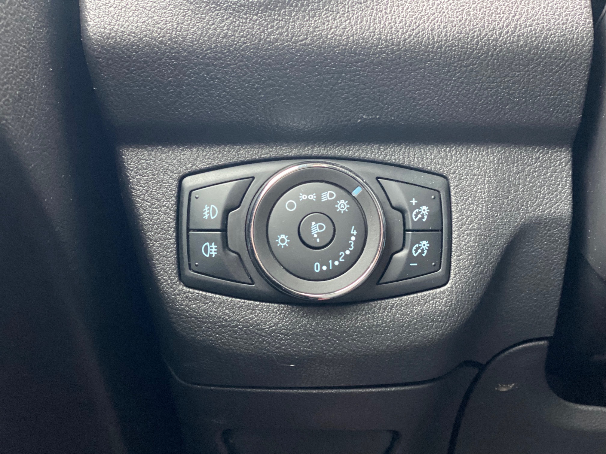 Ford Transit Courier 1,5 TDCi 75 Trend Van 4d + MOMS