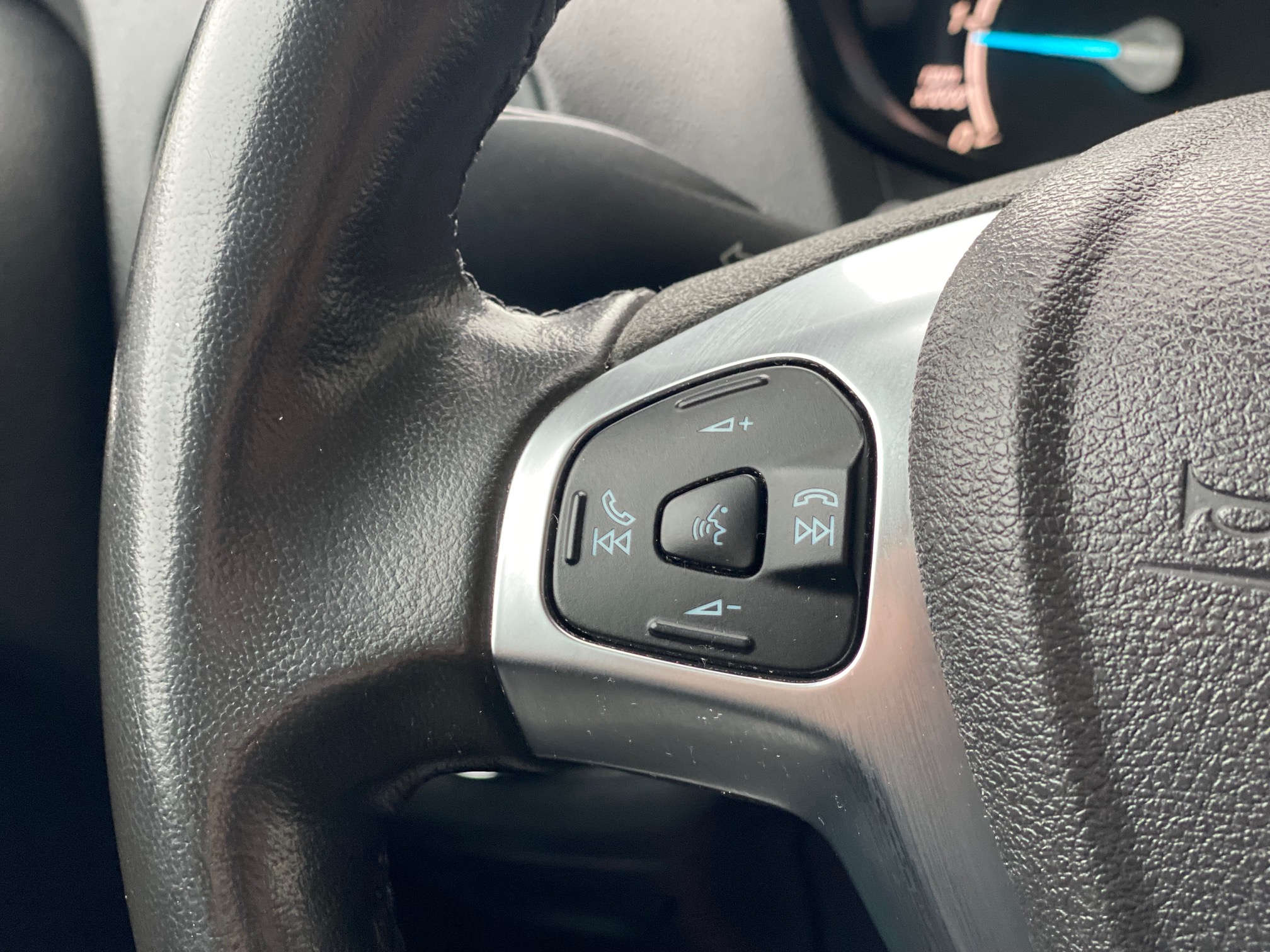 Ford Transit Courier 1,5 TDCi 75 Trend Van 4d + MOMS