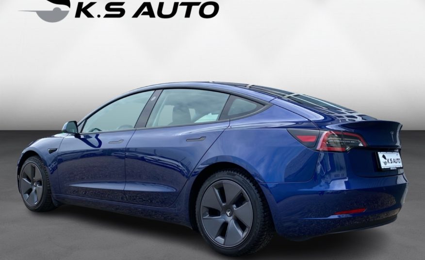 Tesla Model 3 Long Range AWD 4d