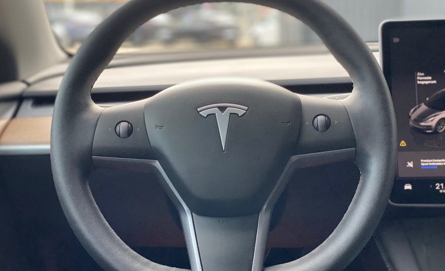 Tesla Model 3 Standard Range+ RWD 4d