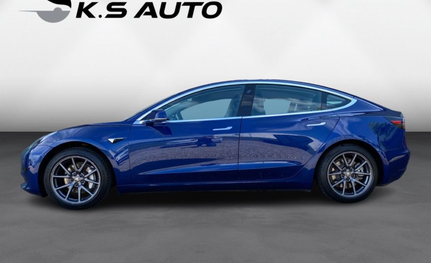 Tesla Model 3 Standard Range+ RWD 4d