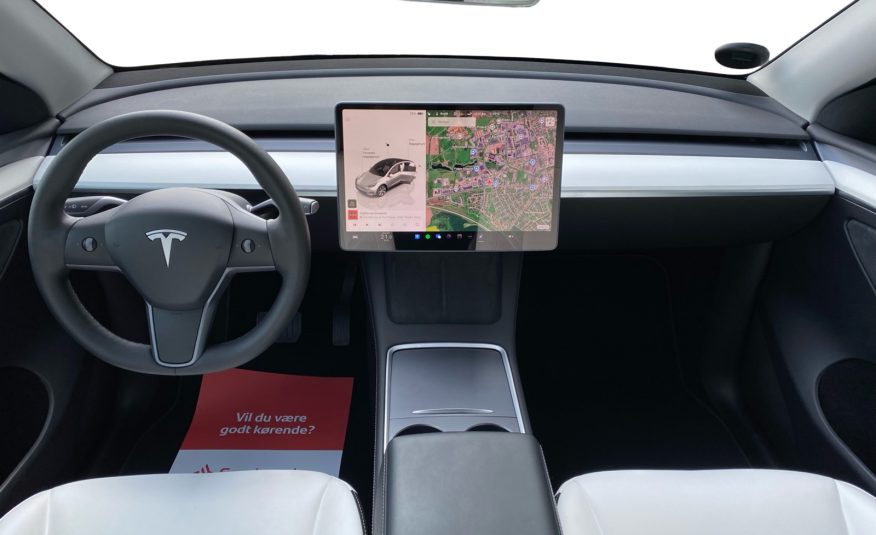 Tesla Model Y Long Range AWD 5d