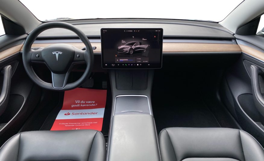 Tesla Model 3 Standard Range+ RWD 4d