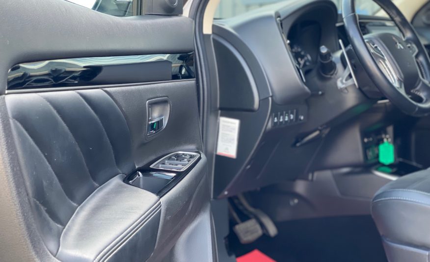 Mitsubishi Outlander 2,4 PHEV Intense CVT 4WD 5d