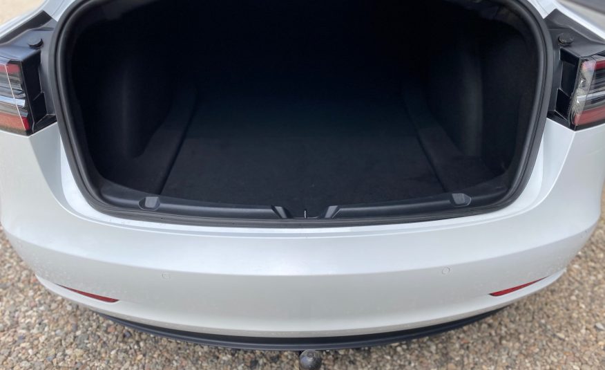 Tesla Model 3 Standard Range+ RWD 4d