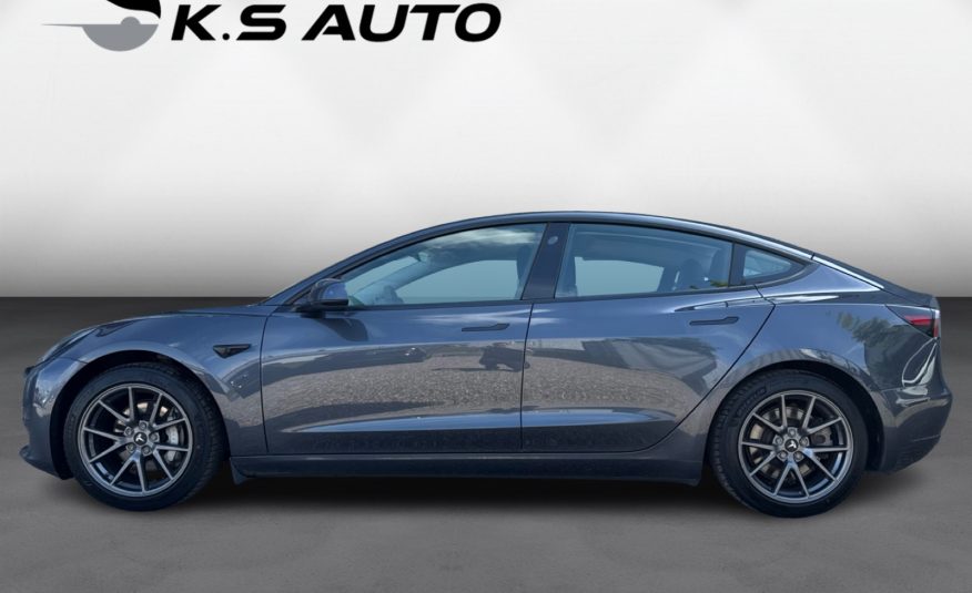 Tesla Model 3 Long Range AWD 4d