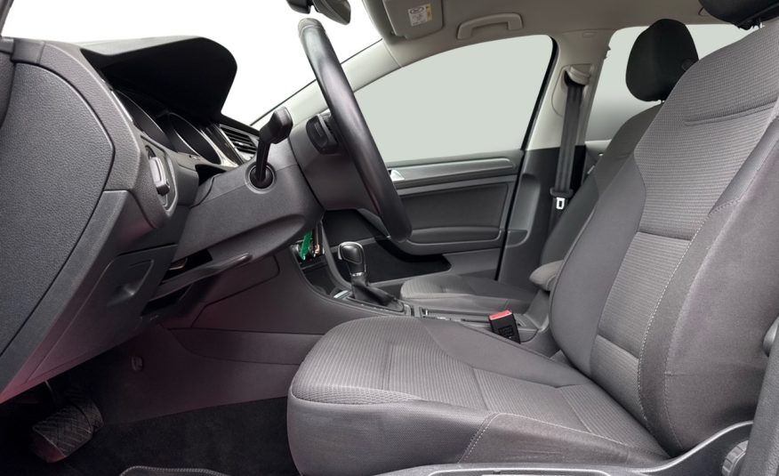 VW Golf VII 1,5 TSi 130 Comfortline DSG 5d