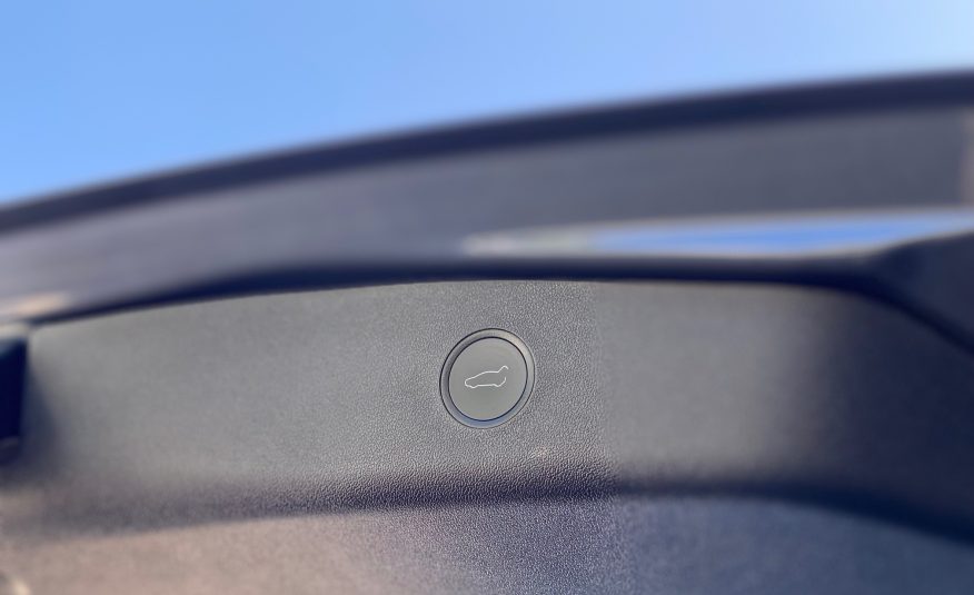 Tesla Model 3 Long Range AWD 4d
