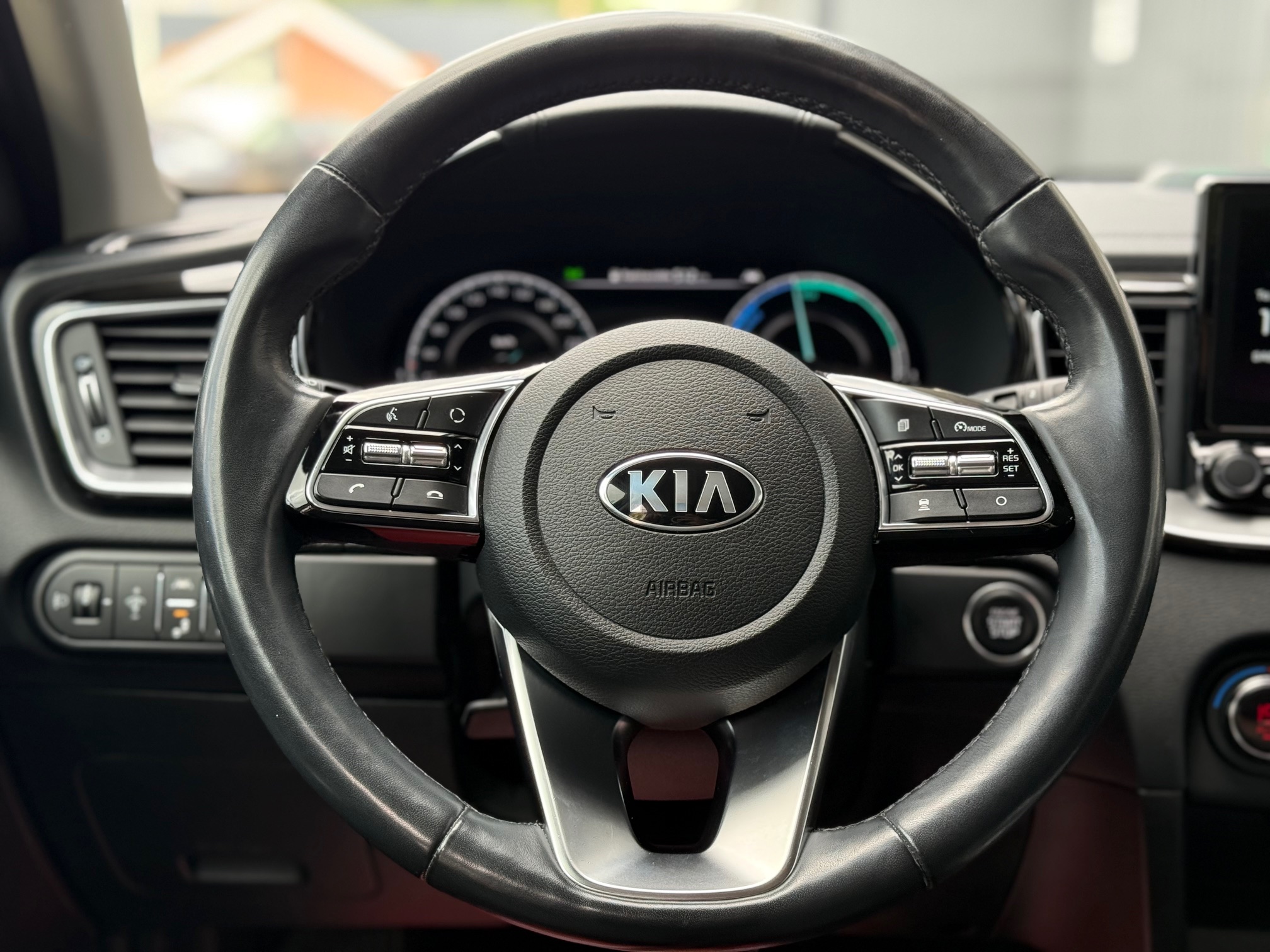 Kia XCeed 1,6 PHEV Upgrade DCT 5d