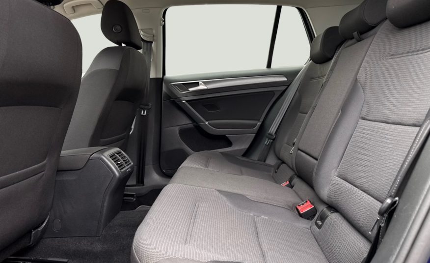 VW Golf VII 1,5 TSi 130 Comfortline DSG 5d