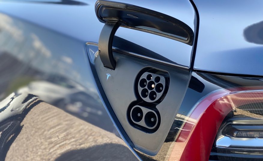 Tesla Model 3 Long Range AWD 4d