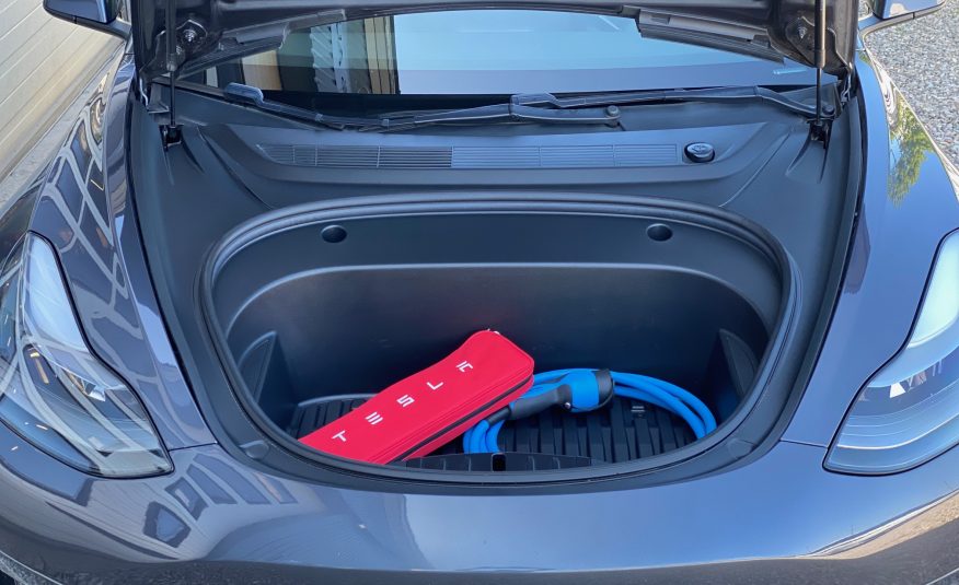 Tesla Model 3 Long Range AWD 4d
