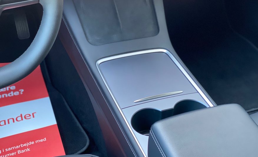 Tesla Model 3 Long Range AWD 4d