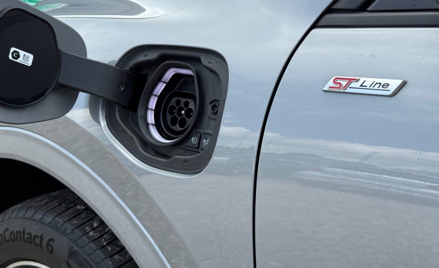 Ford Kuga 2,5 PHEV ST-Line CVT 5d