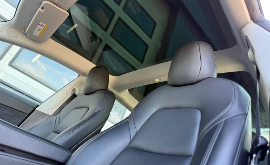 Tesla Model 3 Long Range AWD 4d