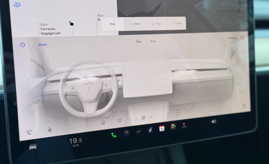 Tesla Model 3 Long Range AWD 4d