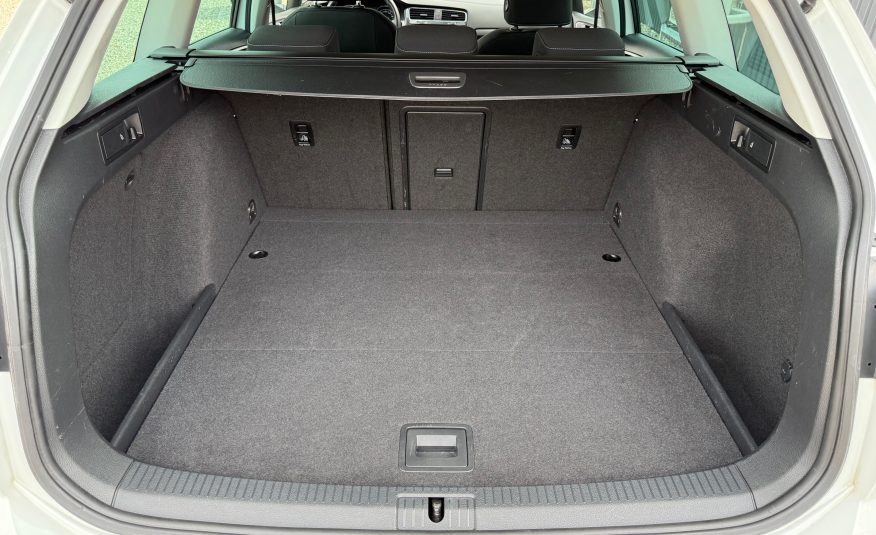 VW Golf VII 1,5 TSi 130 Comfortline Variant 5d