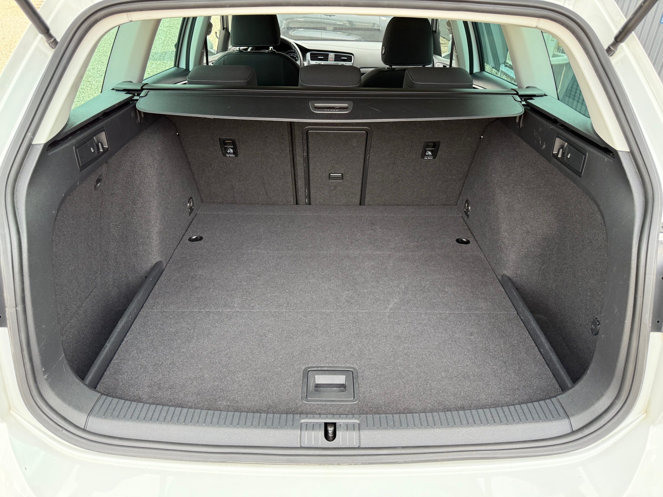 VW Golf VII 1,5 TSi 130 Comfortline Variant 5d