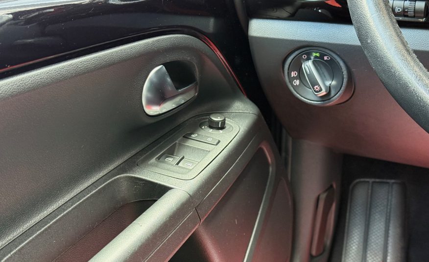 VW Up! 1,0 60 High Up! BMT 5d
