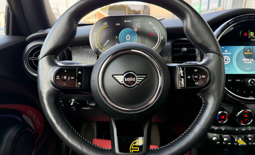 MINI Cooper SE Maximise 3d