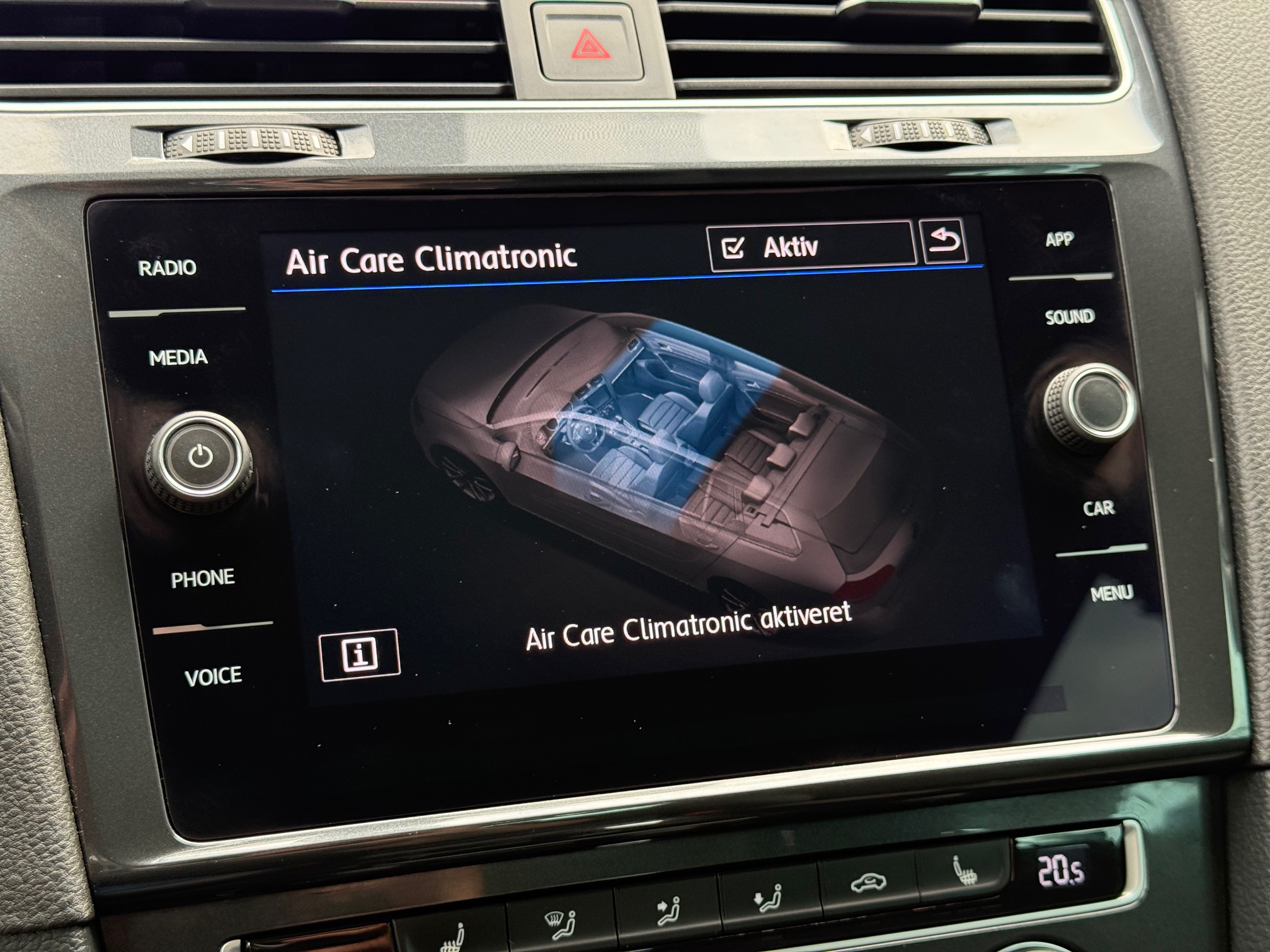 VW Golf VII 1,5 TSi 130 Comfortline Variant 5d