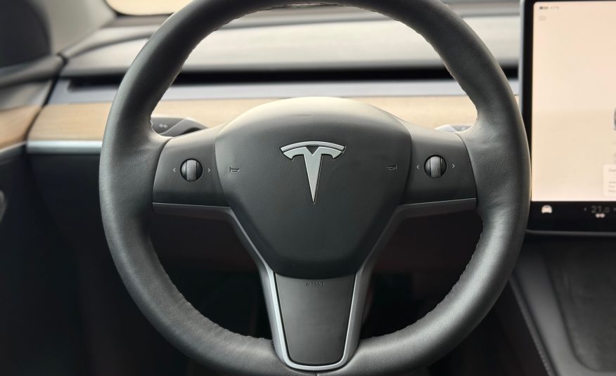 Tesla Model 3 Long Range AWD 4d