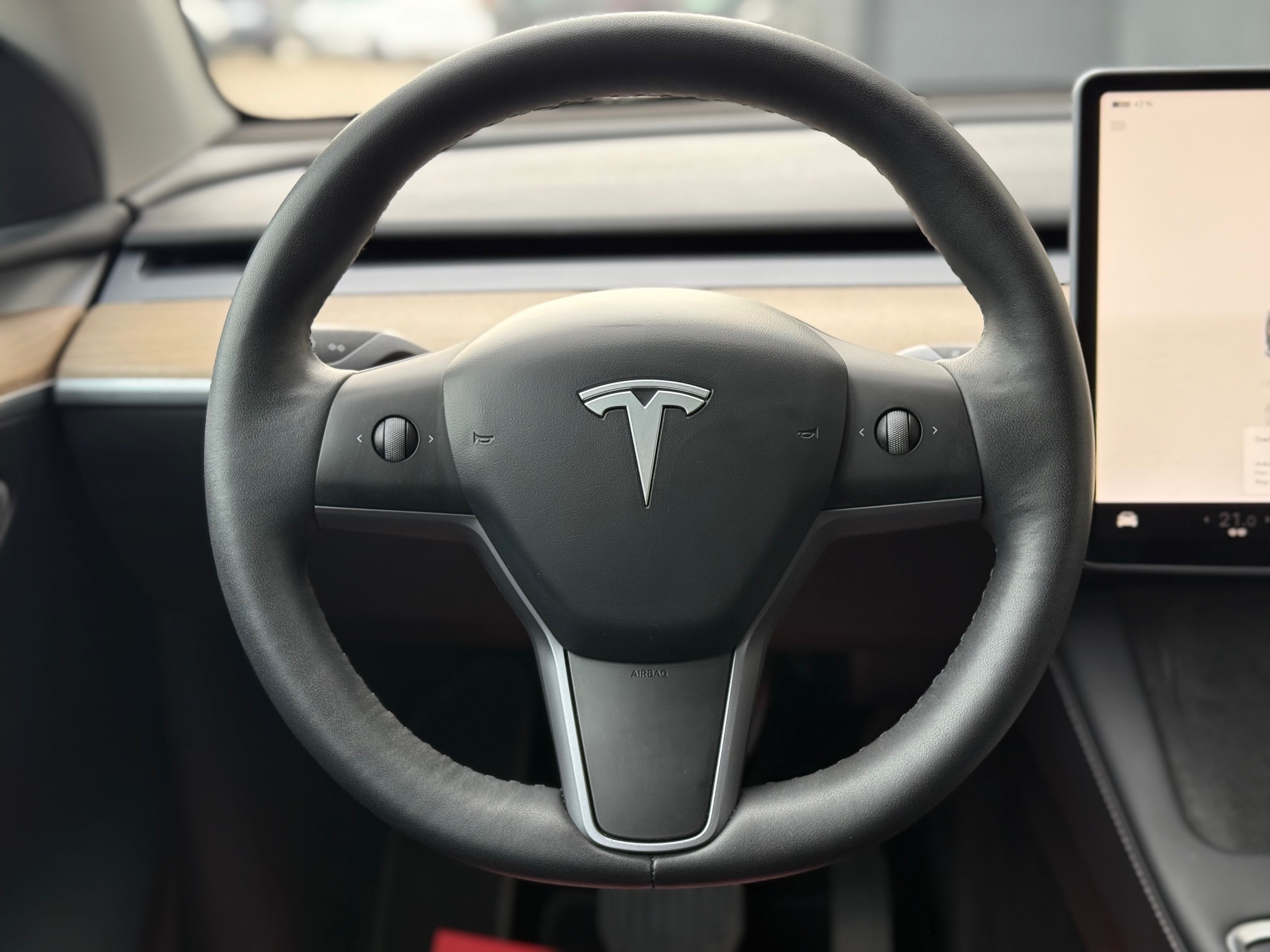 Tesla Model Y Long Range AWD 4d