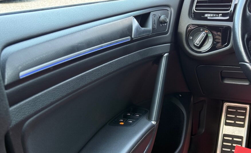 VW Golf VII 1,4 GTE DSG 5d