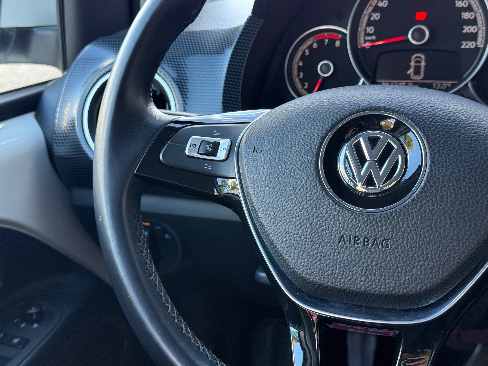 VW Up! 1,0 MPi 60 Move Up! BMT 5d