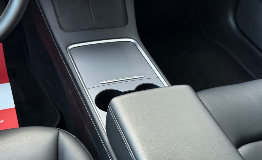 Tesla Model 3 Long Range AWD 4d