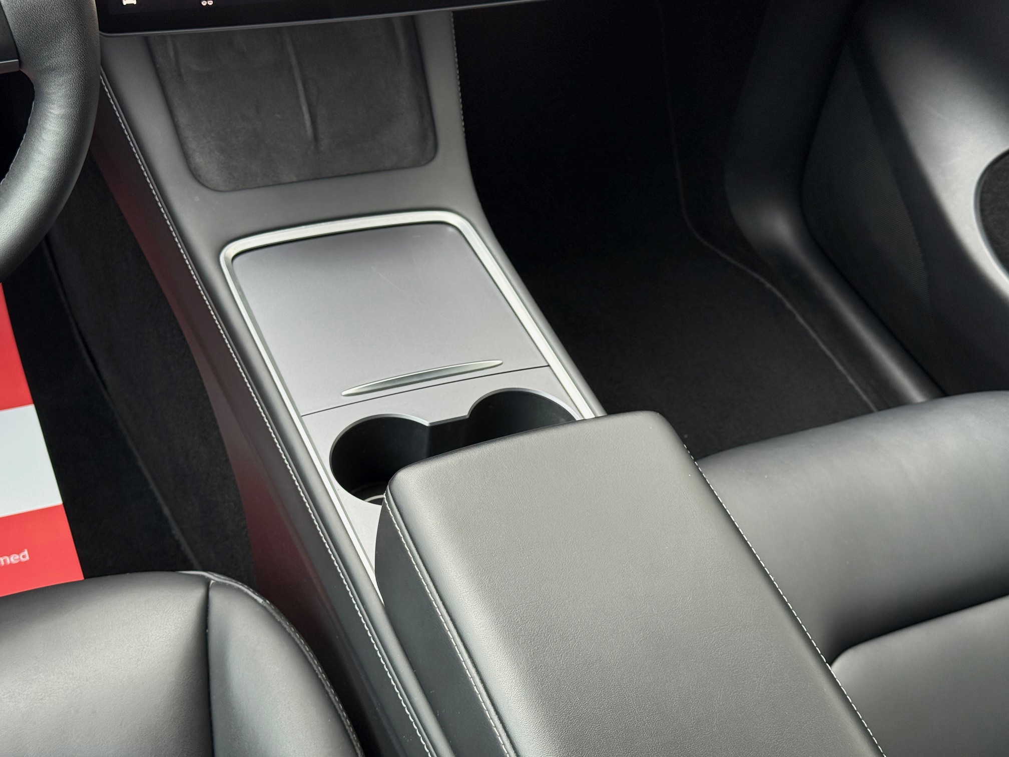 Tesla Model Y Long Range AWD 4d