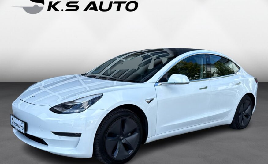 Tesla 3 Model 3