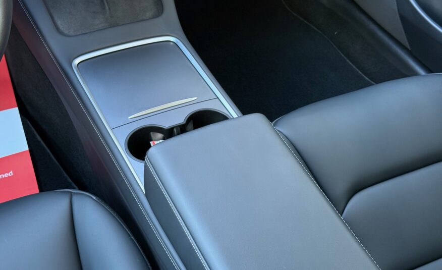 Tesla Model 3 RWD 4d