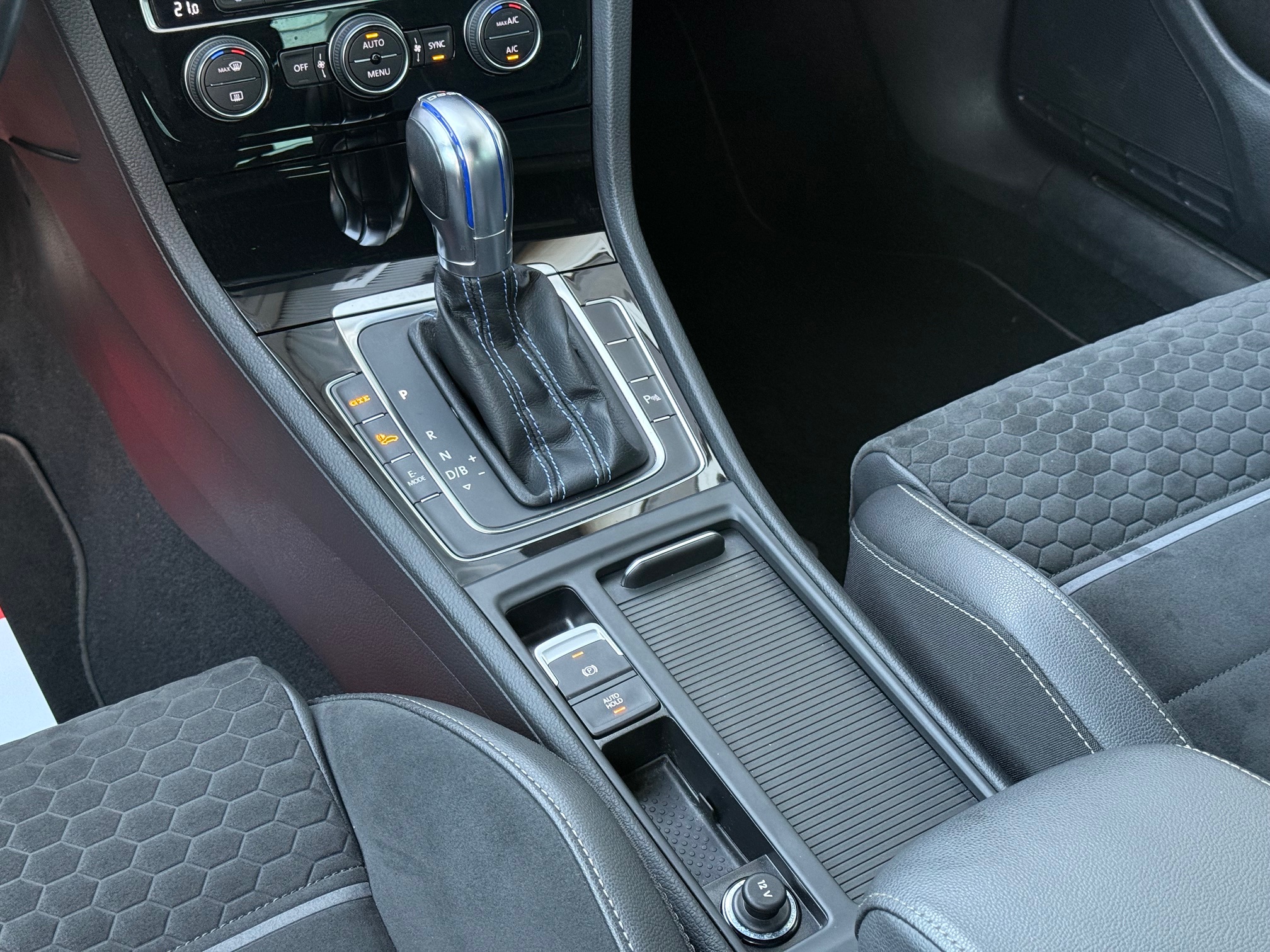 VW Golf VII 1,4 GTE DSG 5d