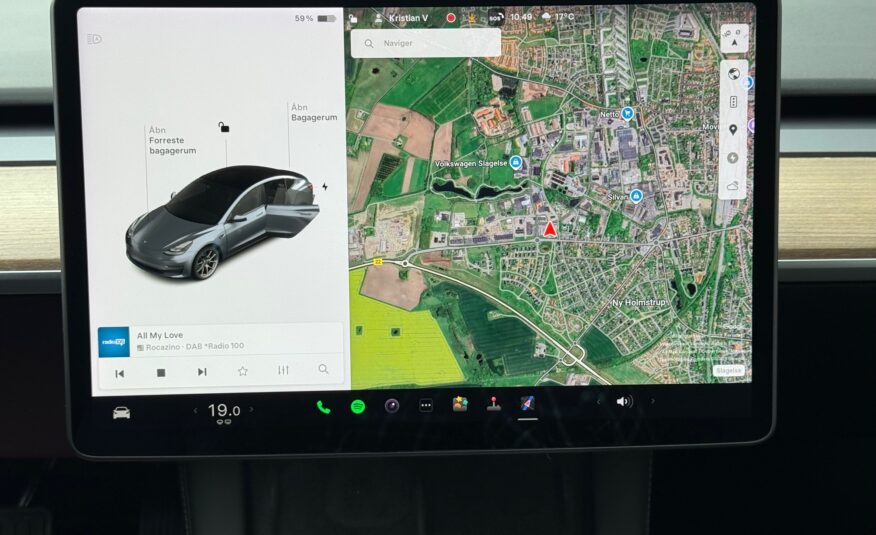 Tesla Model 3 Long Range AWD 4d