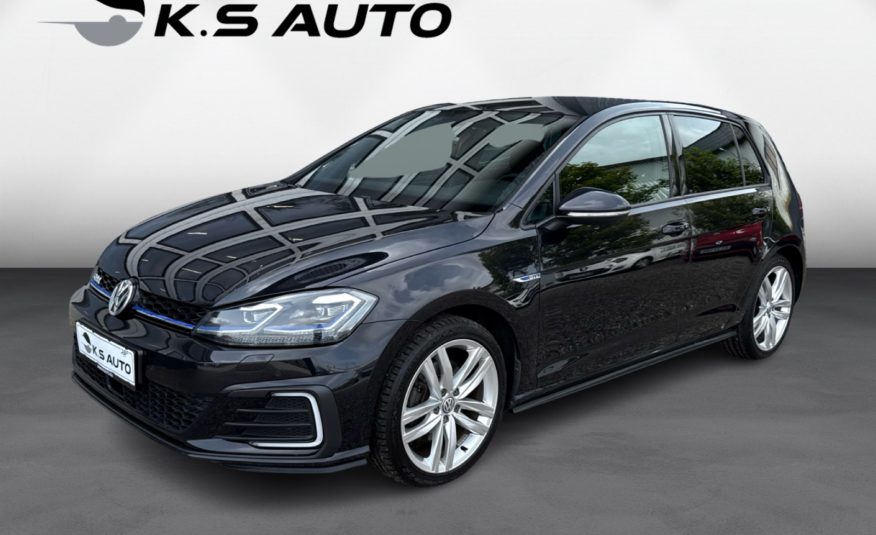 VW Golf GTE 2018
