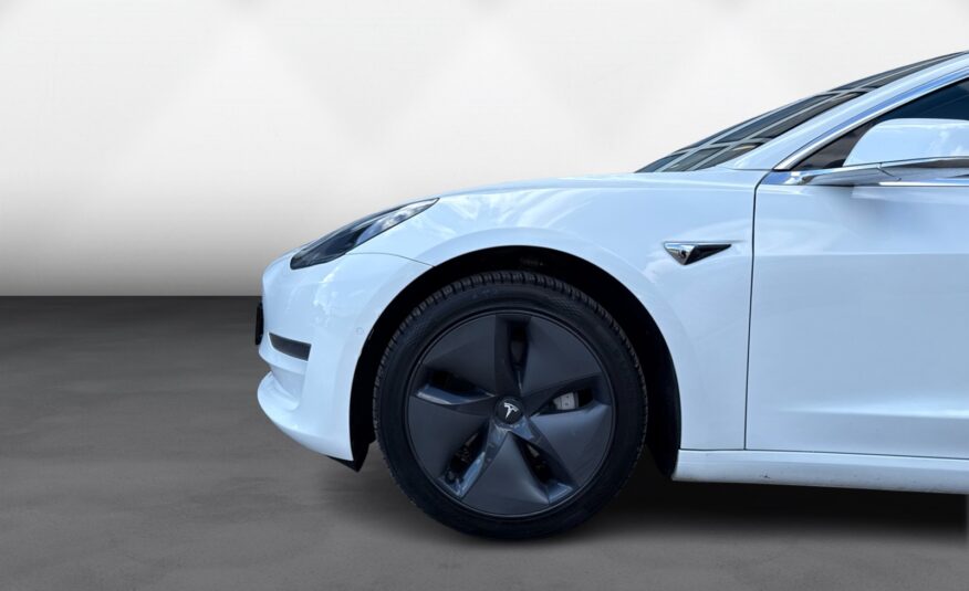 Tesla Model 3 Long Range AWD 4d