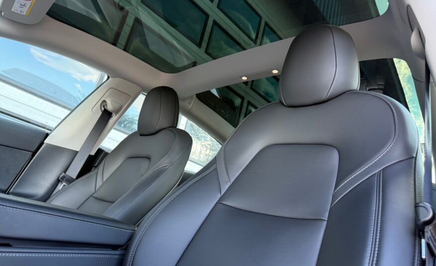 Tesla Model 3 RWD 4d
