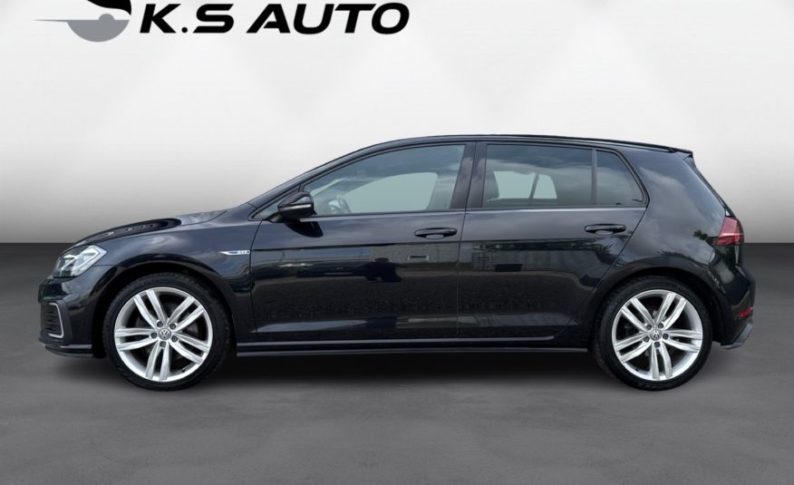 VW Golf VII 1,4 GTE DSG 5d