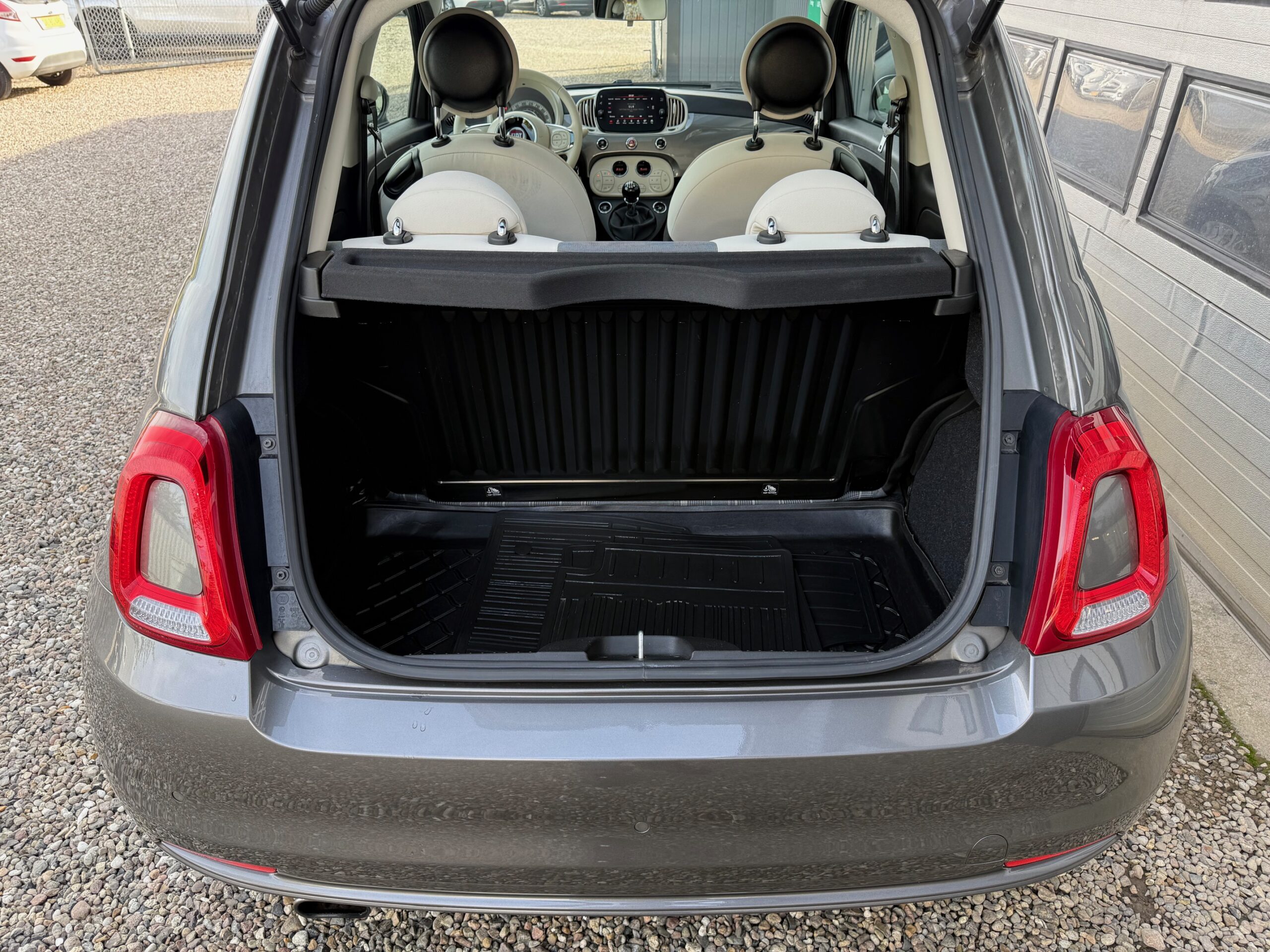 Fiat 500 1,0 Hybrid Lounge 2d