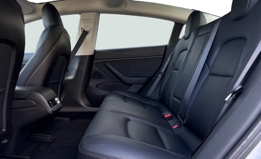 Tesla Model 3 Long Range AWD 4d