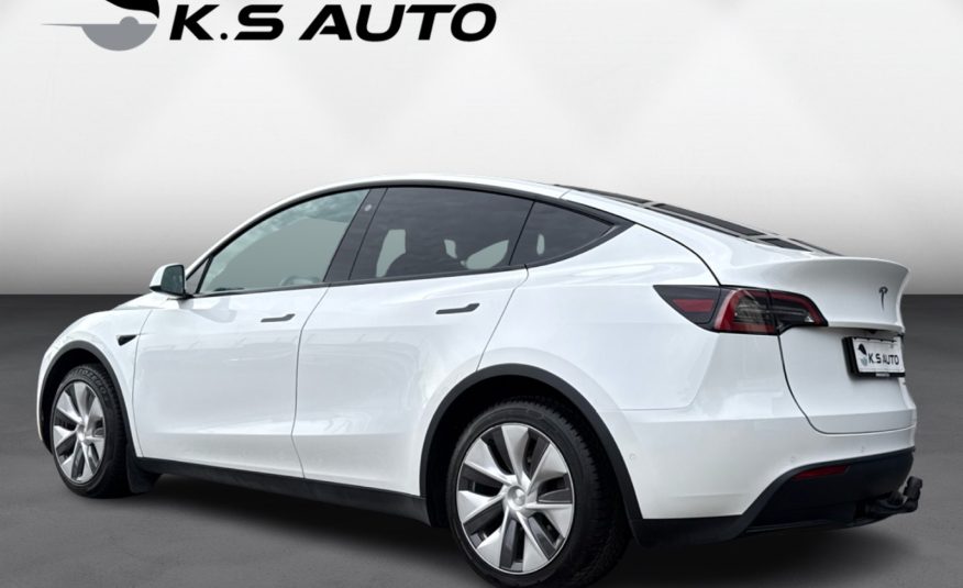 Tesla Model 3 Long Range AWD 4d