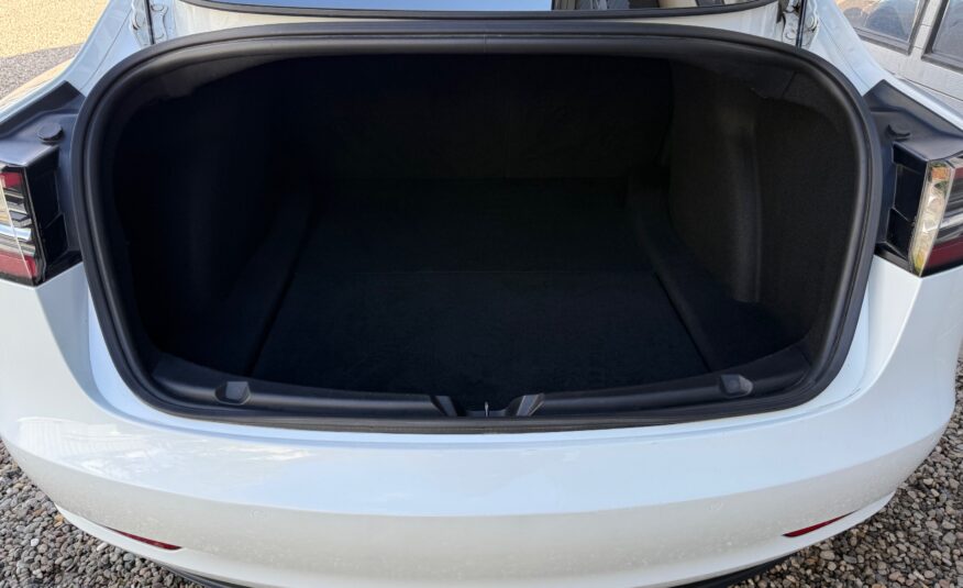 Tesla Model 3 Long Range AWD 4d